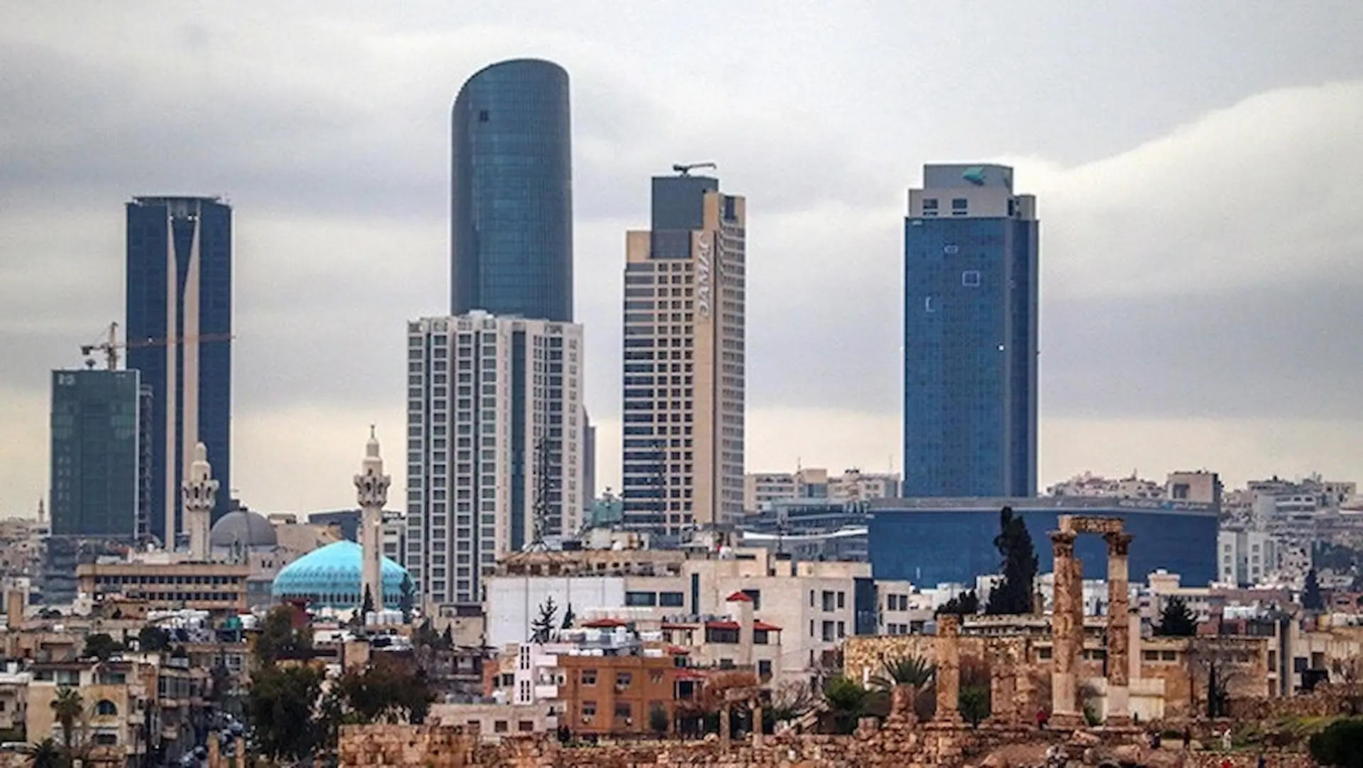 تكلفة الشحن إلى الأردن من الإمارات