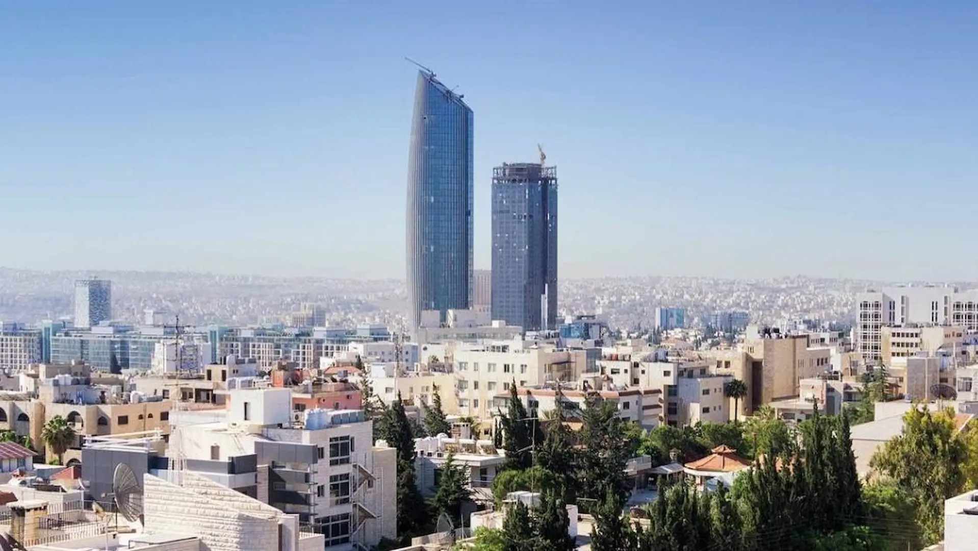 شحن من أبوظبي إلى الأردن