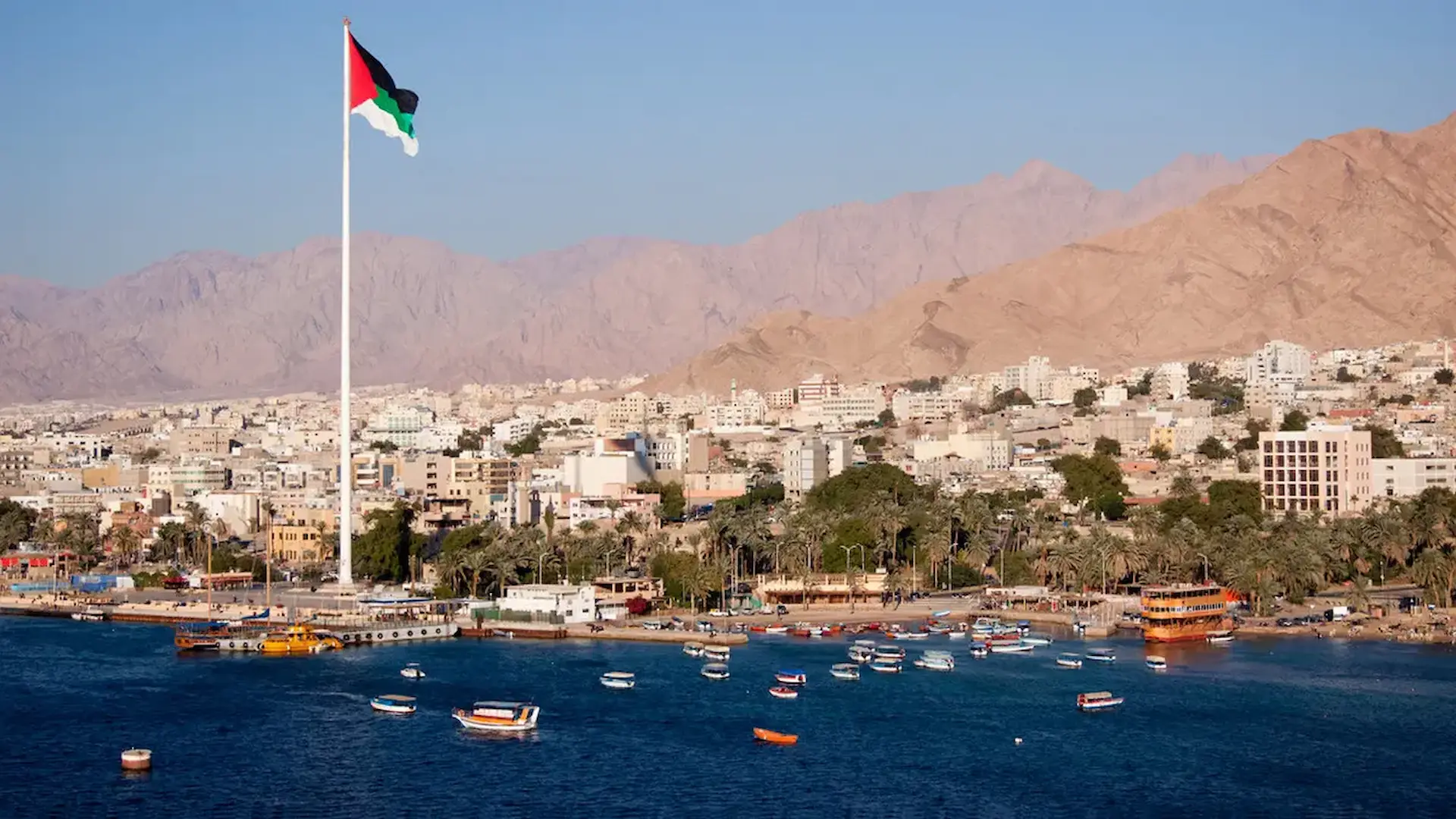 شحن من الإمارات إلى العقبة