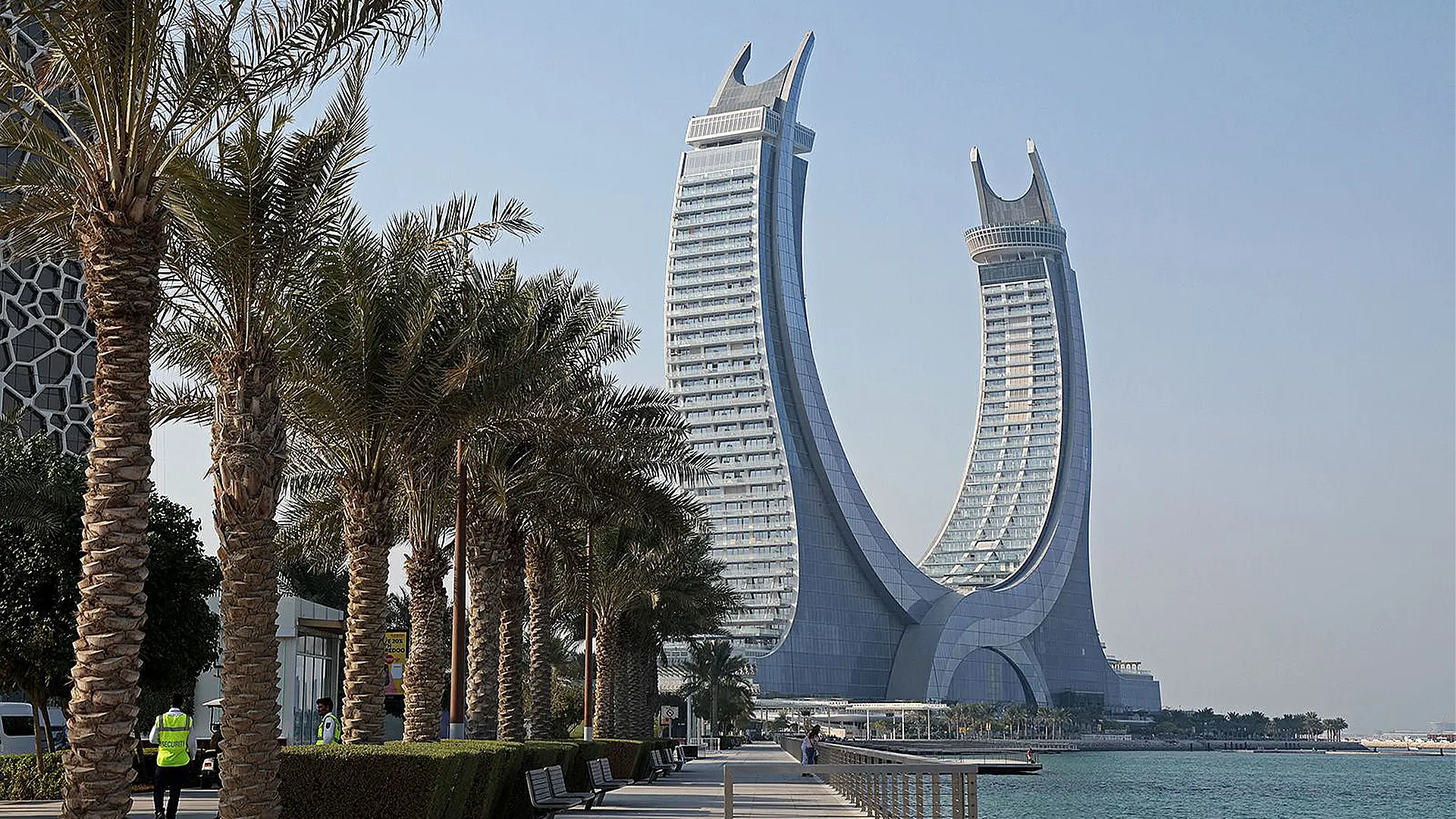 شحن من الشارقة الى قطر